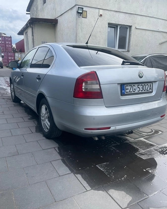 Skoda Octavia cena 18900 przebieg: 248750, rok produkcji 2010 z Giżycko małe 106